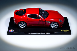 Alfa Romeo 8C Competizione 1:24 (Leo Models)