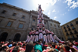 Barcelona: Jornada de Castells Plaça Sant Jaume 2013