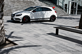 Barcelona: Mercedes A 45 AMG Edition 1 Hotel W Vela